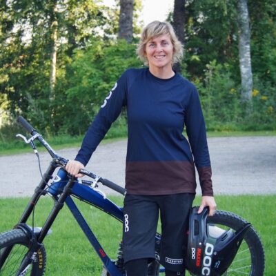 Lina Skoglund MTB Coach, MTB kurser i Järvsö. Erfarna cykel coacher för mountainbikekurser.